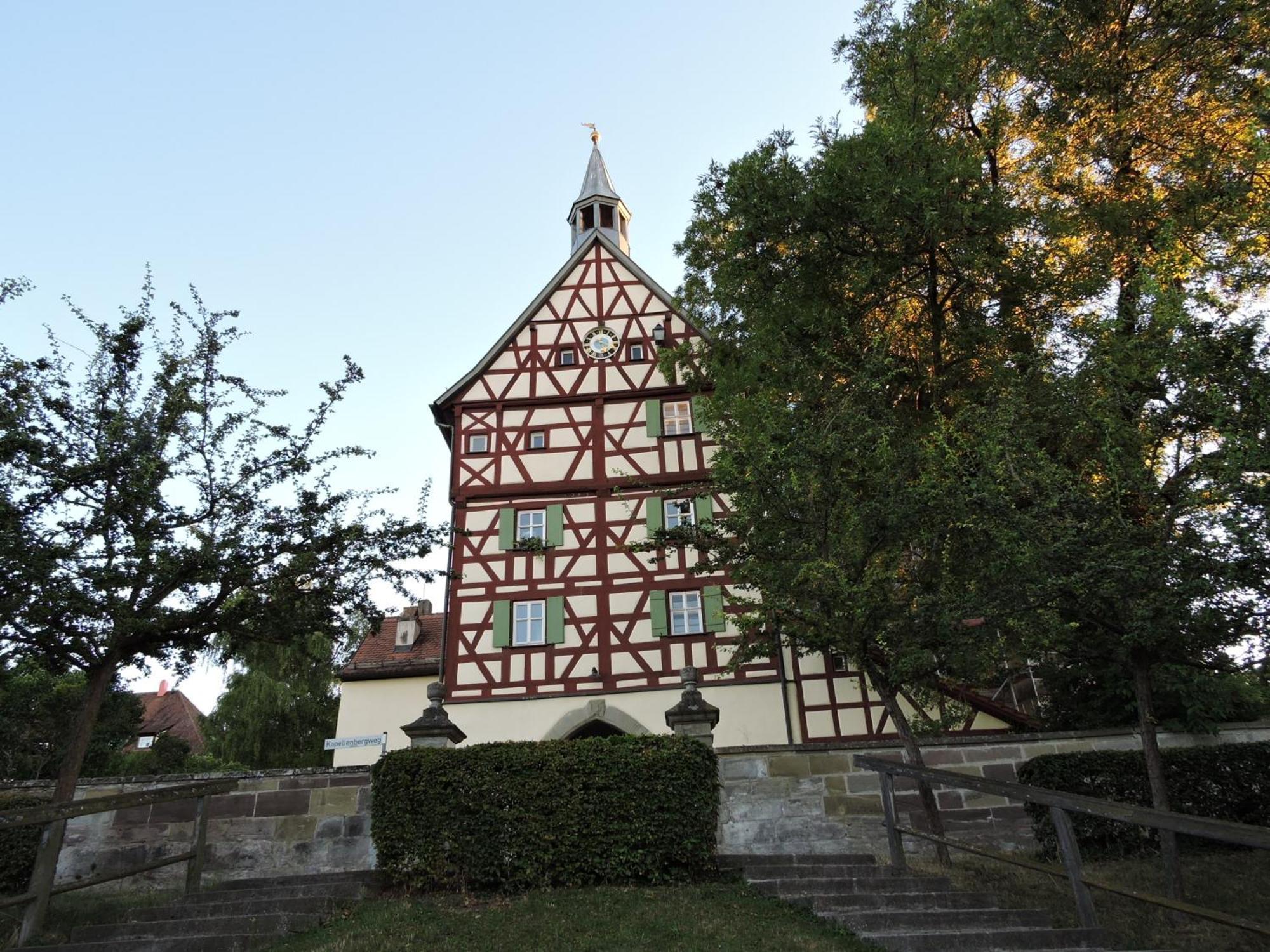 Апартаменты Turmstueble Im Torhaus Von 1545 Burgbernheim Экстерьер фото